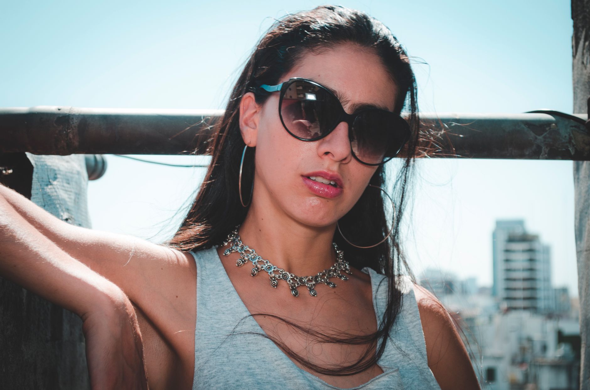 Mujer joven y seductora